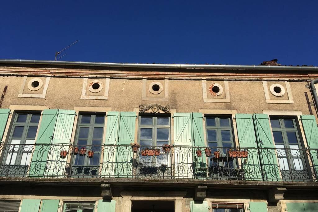 Appartement De 75 M2 Dans Maison Familiale Saint-Antonin-Noble-Val エクステリア 写真
